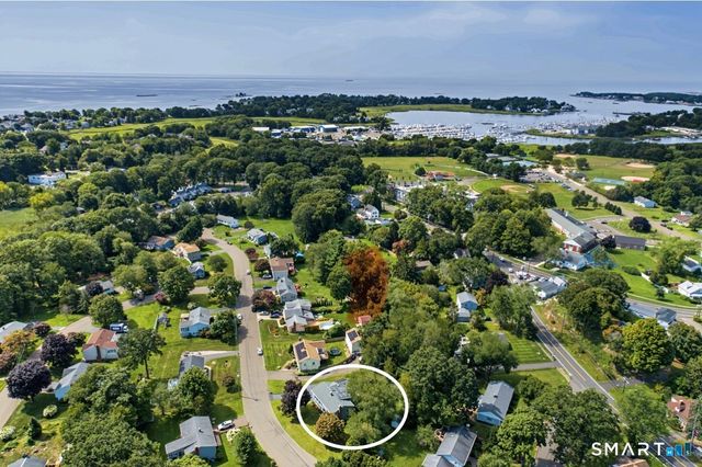 11 Woodside Drive, Branford, CT 06405