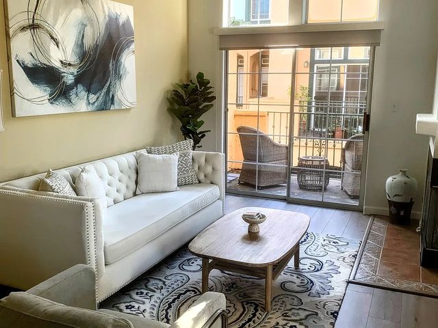 658 California St, Mountain View, CA 94041