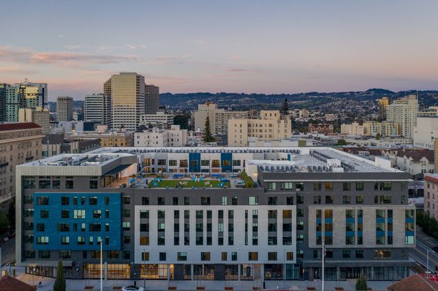 238 13th St #444, Oakland, CA 94612