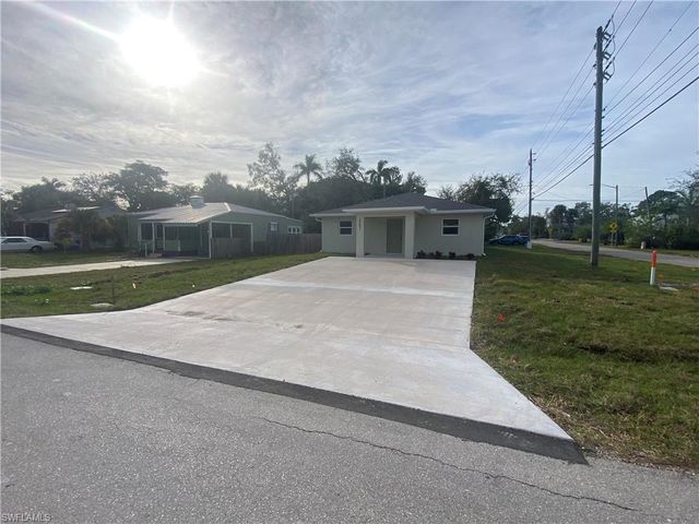 2102 South St, Fort Myers, FL 33901