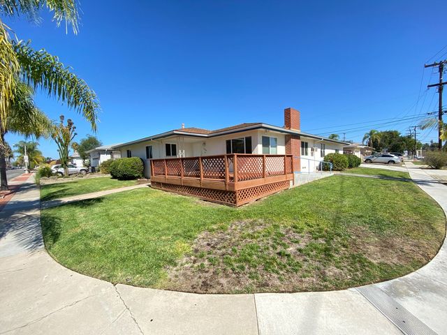 5754 Dorothy Dr, San Diego, CA 92115