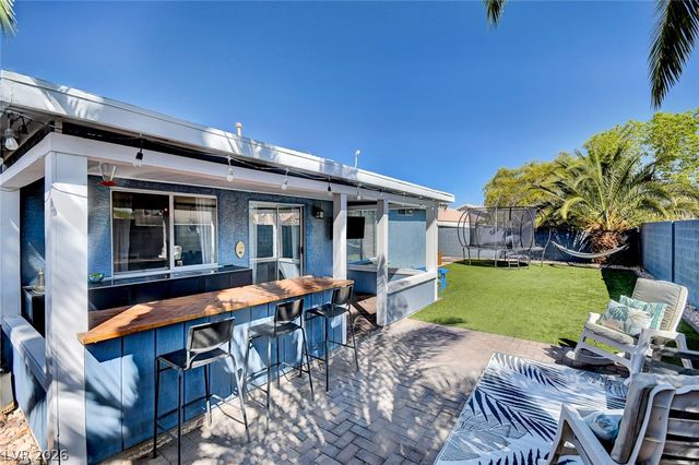 536 Sol De Sandia St, Henderson, NV 89015
