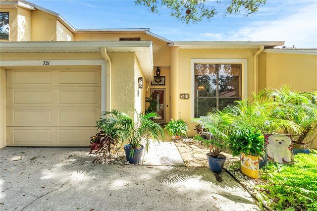 721 Swan Ln, Altamonte Springs, FL 32701