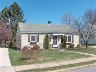 325 Eckmont Ave, South Williamsport, PA 17702