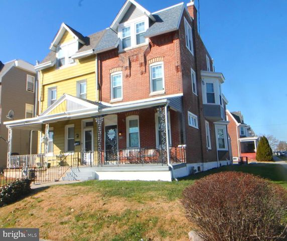 1543 Arch St, Norristown, PA 19401