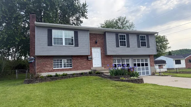 346 S  Elm St, Harrison, OH 45030