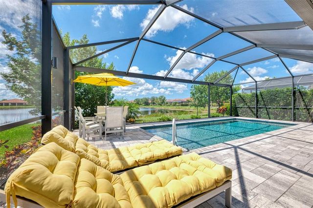 9829 Hilltop Dr, Venice, FL 34292