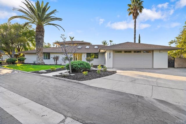 2937 Summit Cir, Bakersfield, CA 93306