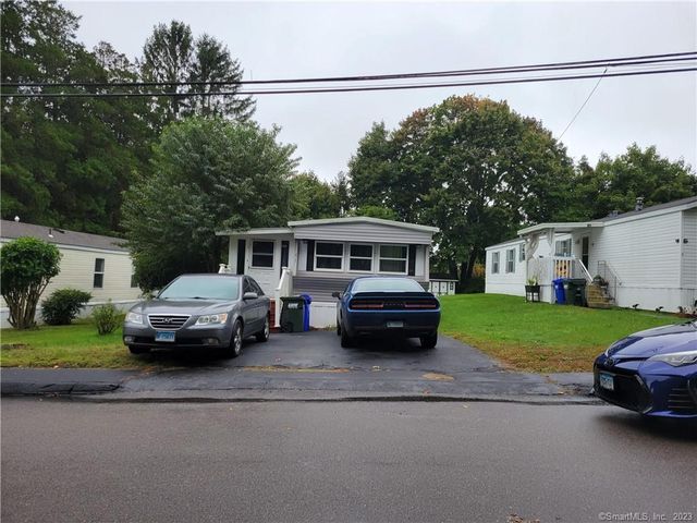 3 A St, Groton, CT 06340
