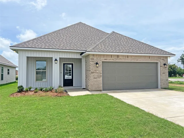 779 Venecia Dr, Bossier City, LA 71111