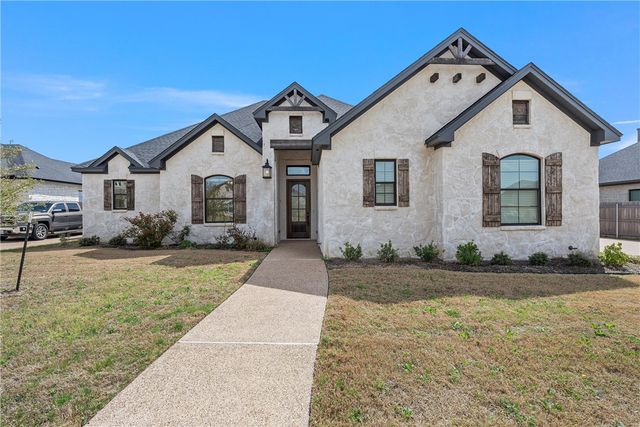 10120 Feather Trace Ln, Waco, TX 76712