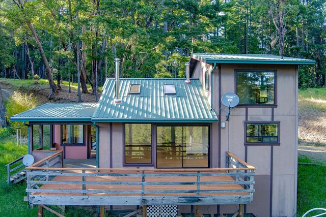 4001 Old Briceland Rd, Garberville, CA 95542