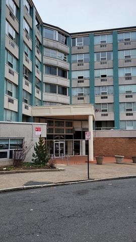 101 Mulberry St #220, Springfield, MA 01105
