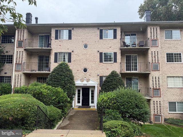 1523 Colonial Dr #204, Woodbridge, VA 22192