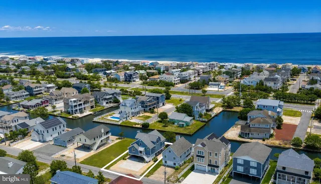 138 Bayshore Dr, Bethany Beach, DE 19930