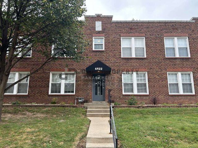 6822 Waldemar Ave #C, Saint Louis, MO 63139