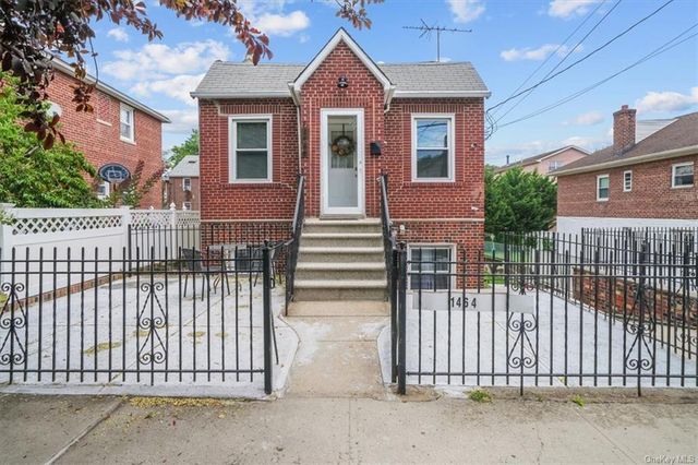 1464 Kennellworth Place, Bronx, NY 10465