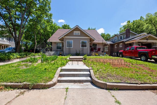 448 N  Fountain St, Wichita, KS 67208