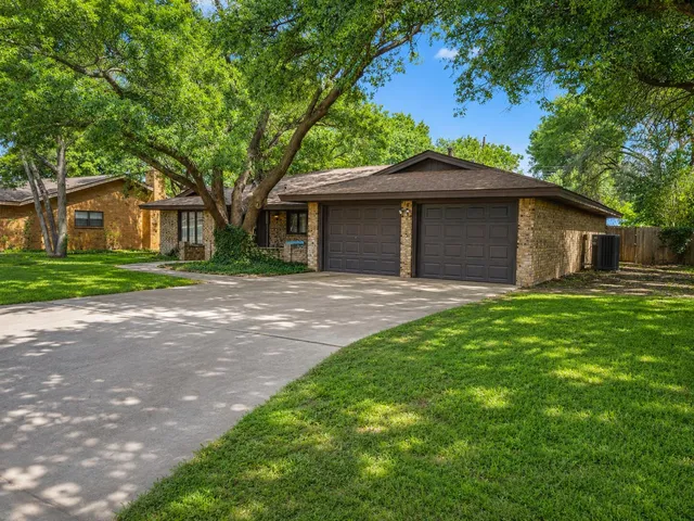 119 E  27th St, Littlefield, TX 79339