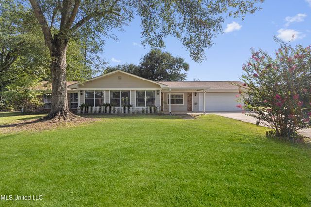 5900 Lochness Cir, Ocean springs, MS 39564