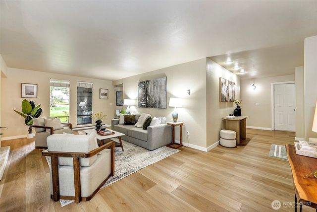 13820 NE 65th Street #534, Redmond, WA 98052