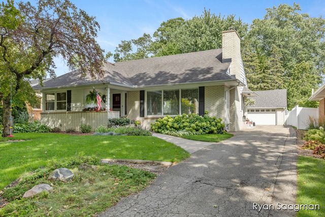 104 Holmdene Blvd NE, Grand Rapids, MI 49503