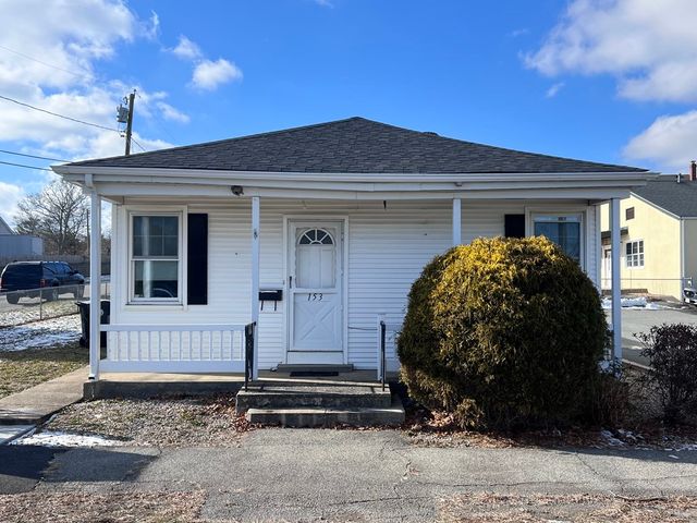 153 Stackhouse St, Dartmouth, MA 02748