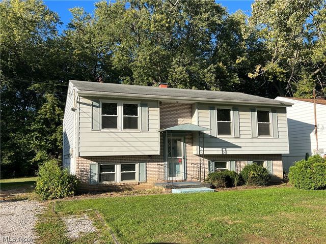 1411 E  27th St, Ashtabula, OH 44004