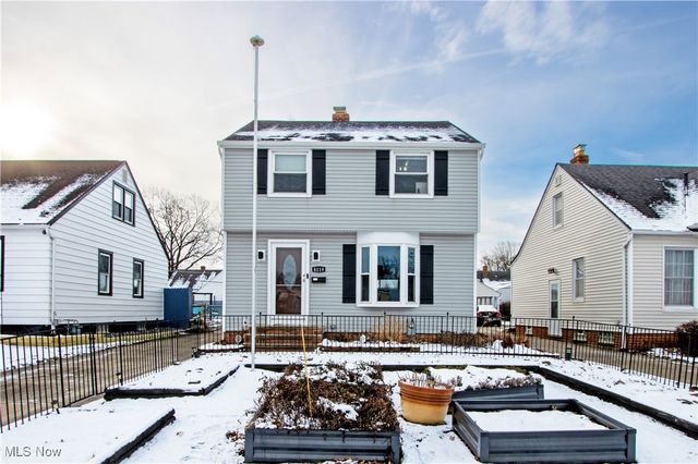 8119 Covington Ave, Parma, OH 44129
