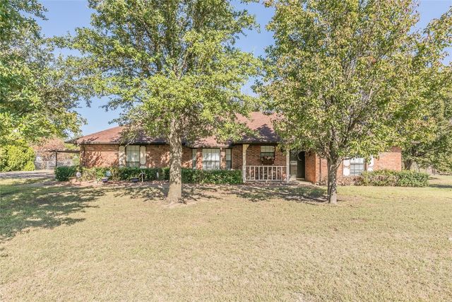 217 Berry Dr, Haslet, TX 76052