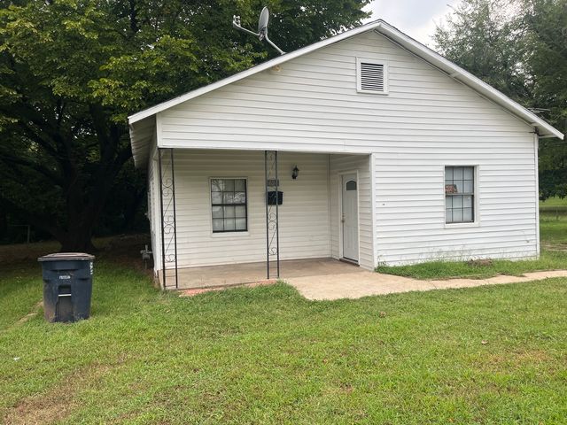 624 N  Oklahoma Ave, Shawnee, OK 74801