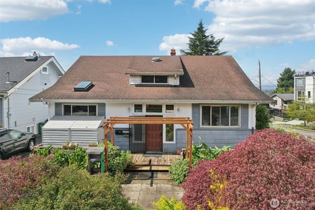 4817 Greenwood Avenue N, Seattle, WA 98103
