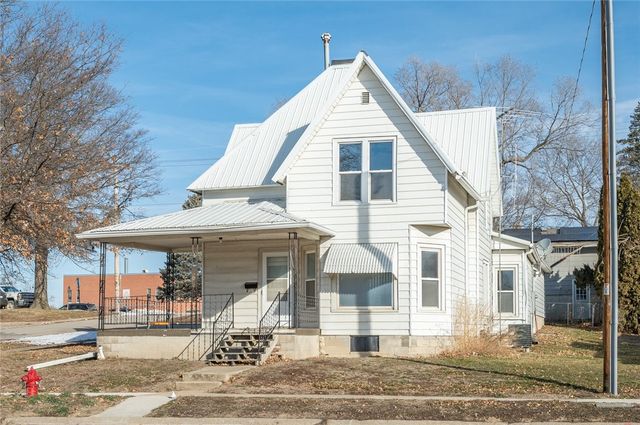 601 State St, Guthrie Center, IA 50115