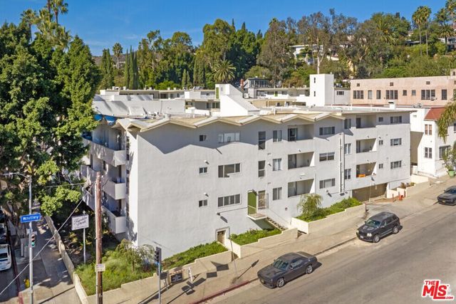 6615 Franklin Ave  #220, Los Angeles, CA 90068