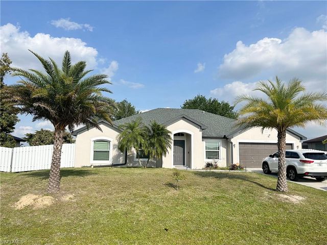 221 NW 3rd Pl, Cape Coral, FL 33993