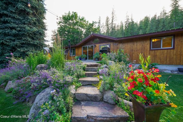430 N  Nordman Rd, Nordman, ID 83848