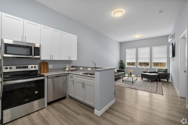 33 Old Tavern Rd #217, Orange, CT 06477