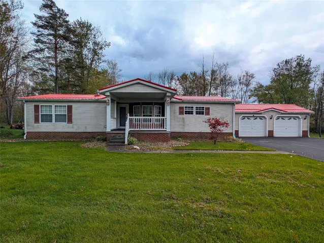 1527 Lakeview Dr, Espyville, PA 16424