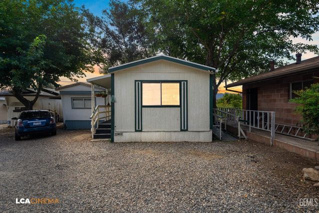 99 Evans Rd #15, Wofford Heights, CA 93285