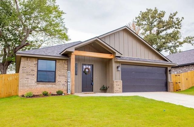 17143 Meadowview Ln, Lindale, TX 75771