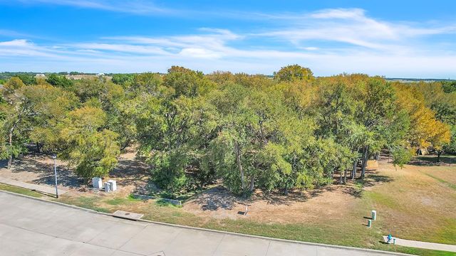 133 Falcon Point Dr, Heath, TX 75032