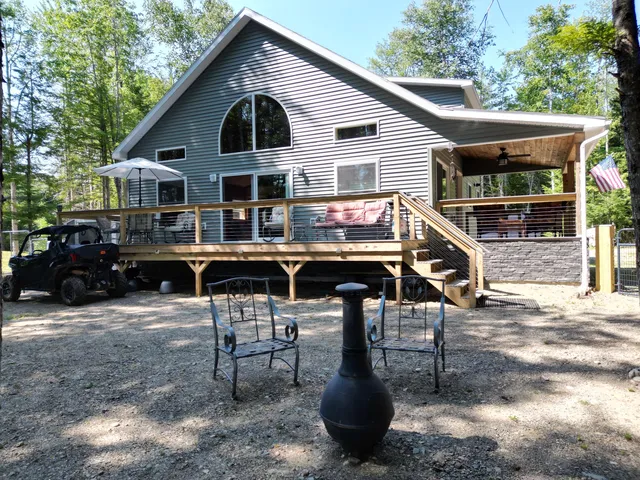 90 Cherry Lane, Burlington, ME 04417