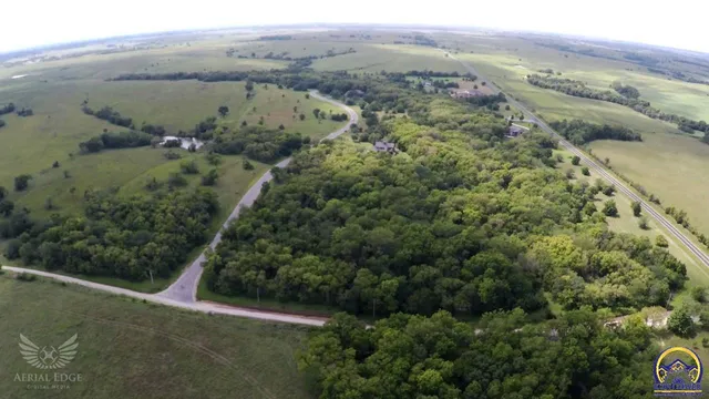 8900 SW Carlson Rd #18, Auburn, KS 66402