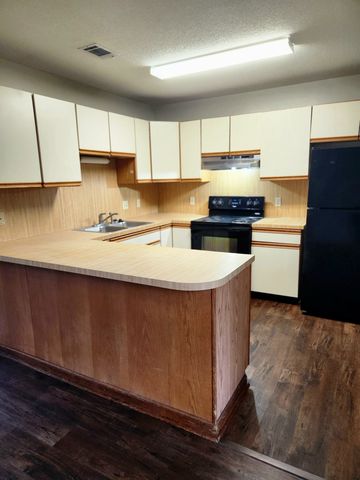 301 W  Sallier St #F, Lake Charles, LA 70601