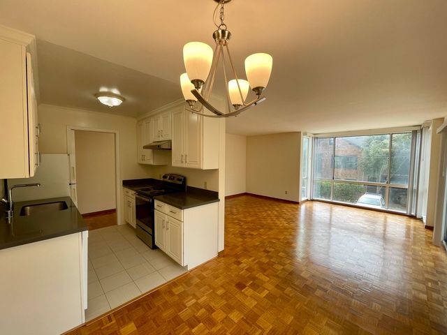 650 Lake St #4, San Francisco, CA 94118