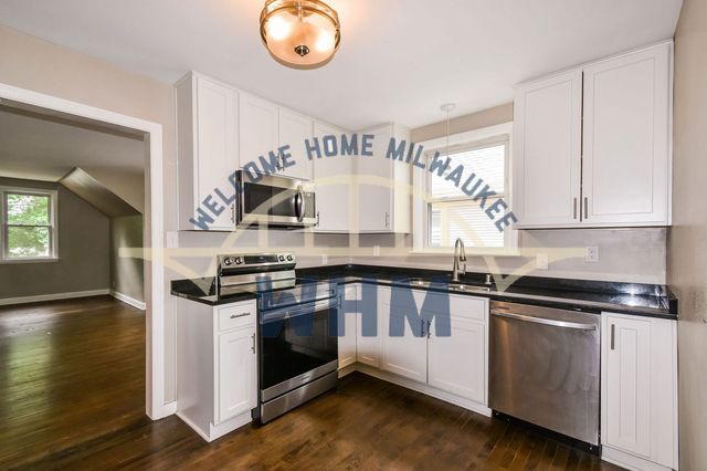 2135 N  62nd St, Milwaukee, WI 53213