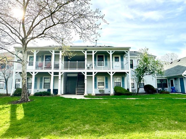 196 Wycoff Way W, East Brunswick, NJ 08816