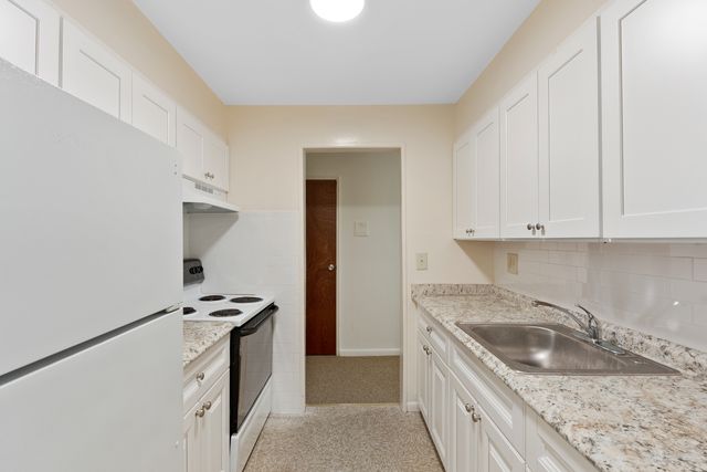1525 Central Ave #114, Bridgeport, CT 06610