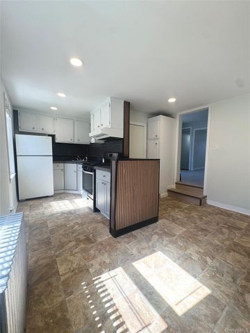249 N  Macquesten Pkwy #2, Mount Vernon, NY 10550