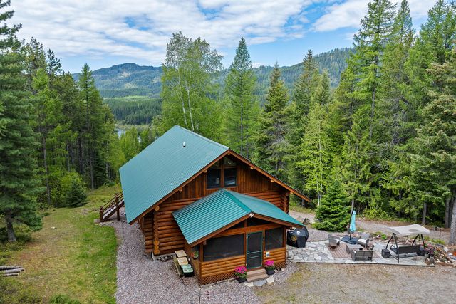 1087 Lakeview Ln, Columbia Falls, MT 59912